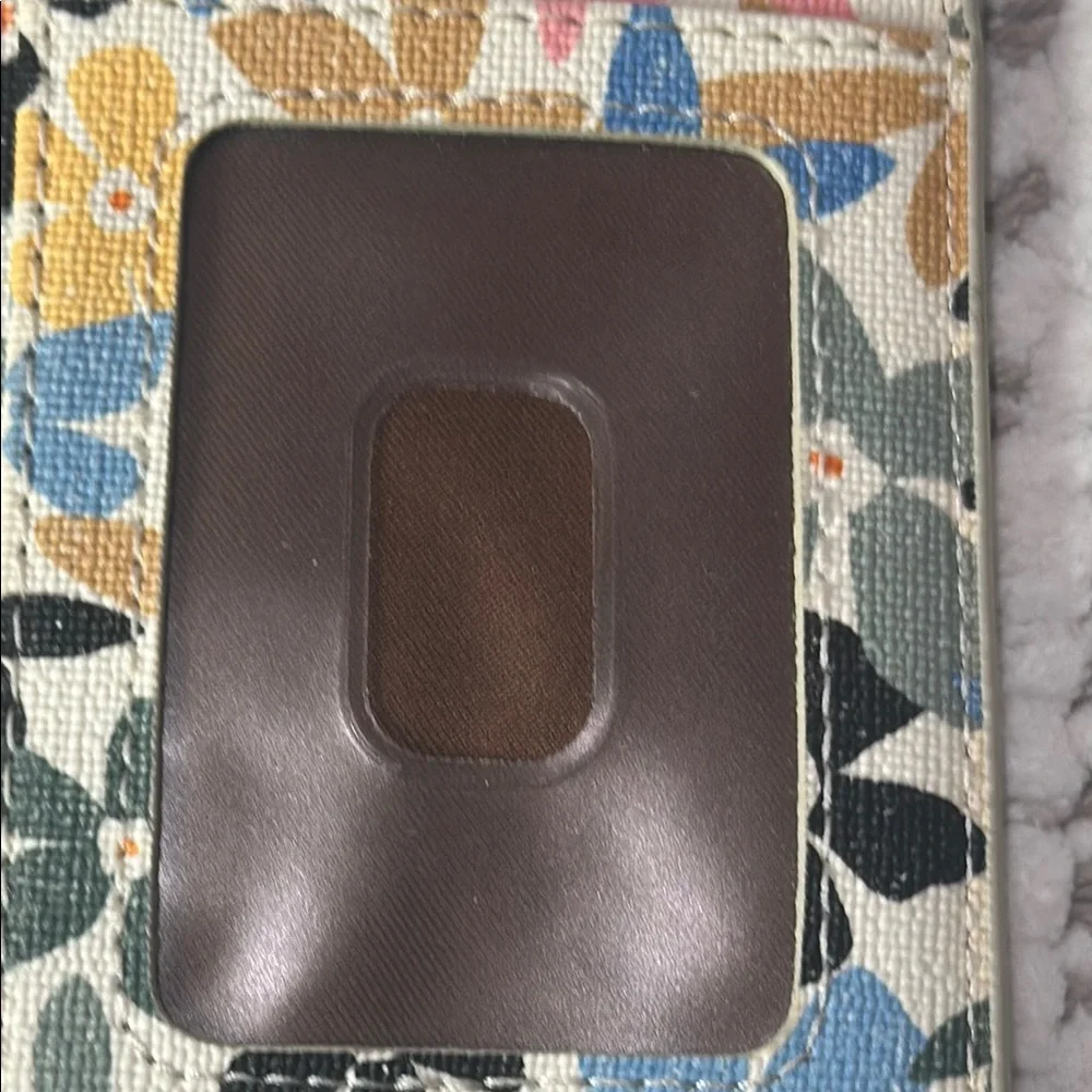 Fossil Women's Logan Faux Leather Wallet Slim Minimalist Zip Card Keychain NWOT - Picture 4 of 12